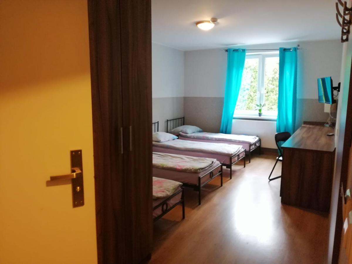 Pokoje Goscinne Z Prywatna Lazienka Dla Firm Гливице Экстерьер фото